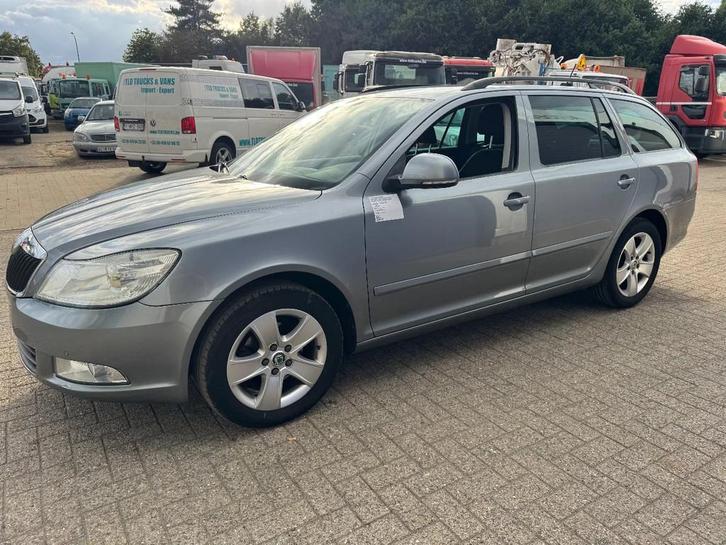 Skoda Octavia *EURO5-BELGIAN CAR* (bj 2013), Auto's, Skoda, Bedrijf, Te koop, Octavia, Airconditioning, Diesel, Euro 5, Break