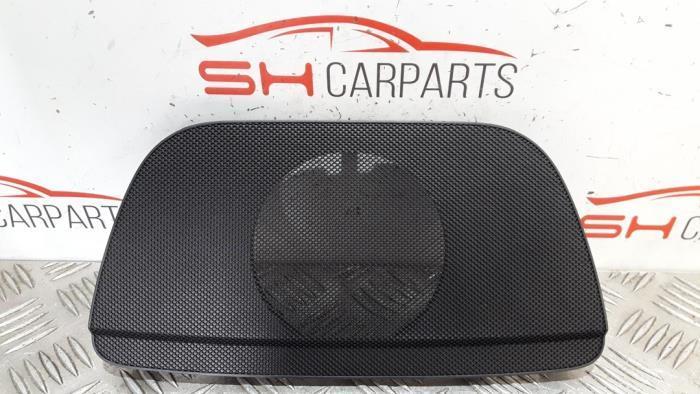 Chapeau de haut-parleur d'un Mercedes CLA, Autos : Pièces & Accessoires, Habitacle & Garnissage, Mercedes-Benz, Utilisé, 3 mois de garantie