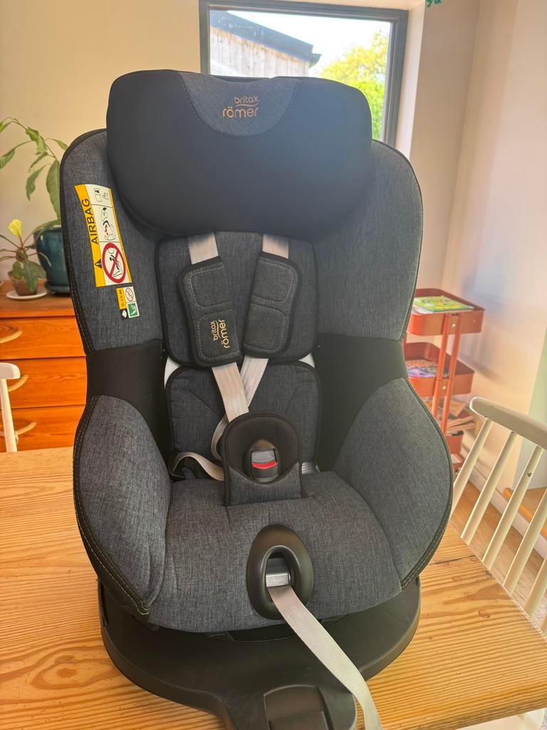 Britax Römer Dualfix Swingfix M i-size sict inside,als nieuw, Kinderen en Baby's, Autostoeltjes, Romer, Verstelbare rugleuning