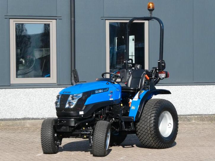 Solis 26 4wd / 0002 Draaiuren / Brede Gazonbanden, Articles professionnels, Agriculture | Tracteurs, Autres marques, Utilisé