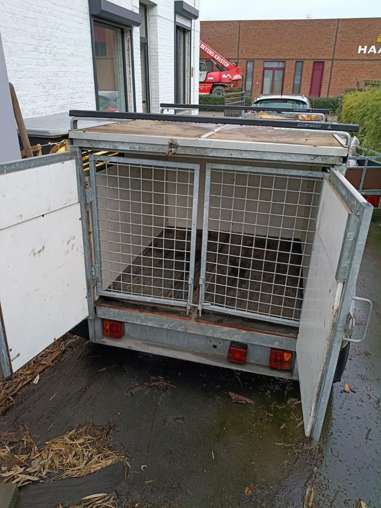 Hondenremorque, Ophalen