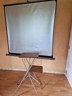 projectiescherm met tafeltje, Ophalen, Gebruikt