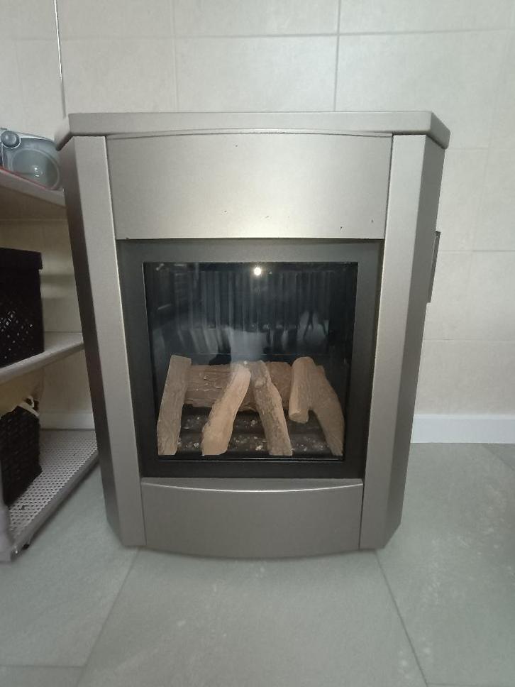 mooie gaskachel, goed onderhouden, Huis en Inrichting, Kachels, Gebruikt, Gaskachel, Gas, Ophalen