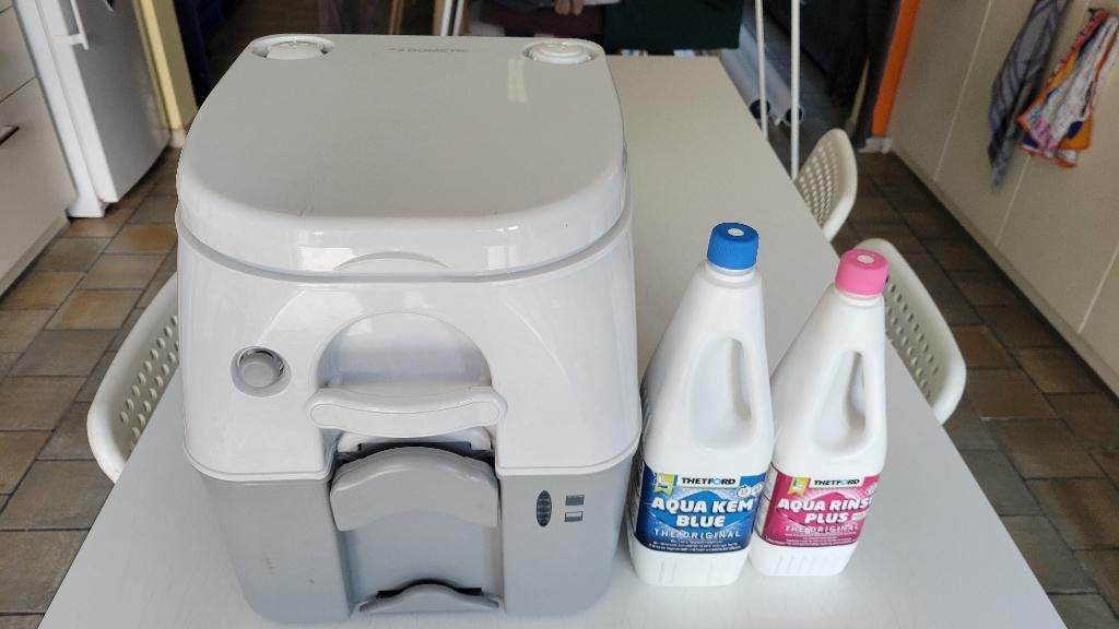 Toilette Portable chimique pour camping car, Caravanes & Camping, Camping-car Accessoires, Enlèvement, Utilisé