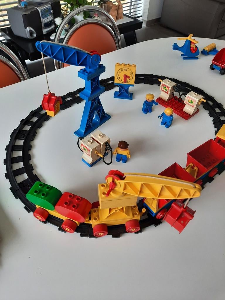Duplo trein  zeker 45 jaar oud., Enlèvement