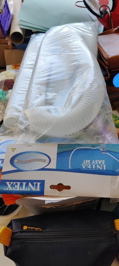 2 Tuyaux piscine Intex  150 cm ,Neufs, Jardin & Terrasse, Piscines