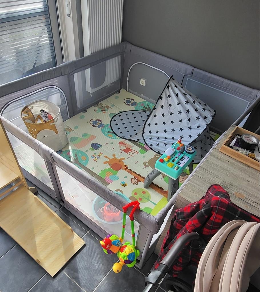 Grote speelbox, Enlèvement