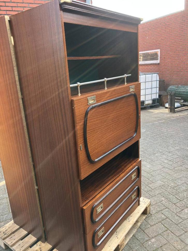 2 magnifiques placards, Maison & Meubles, Armoires | Armoires murales, Comme neuf, Enlèvement