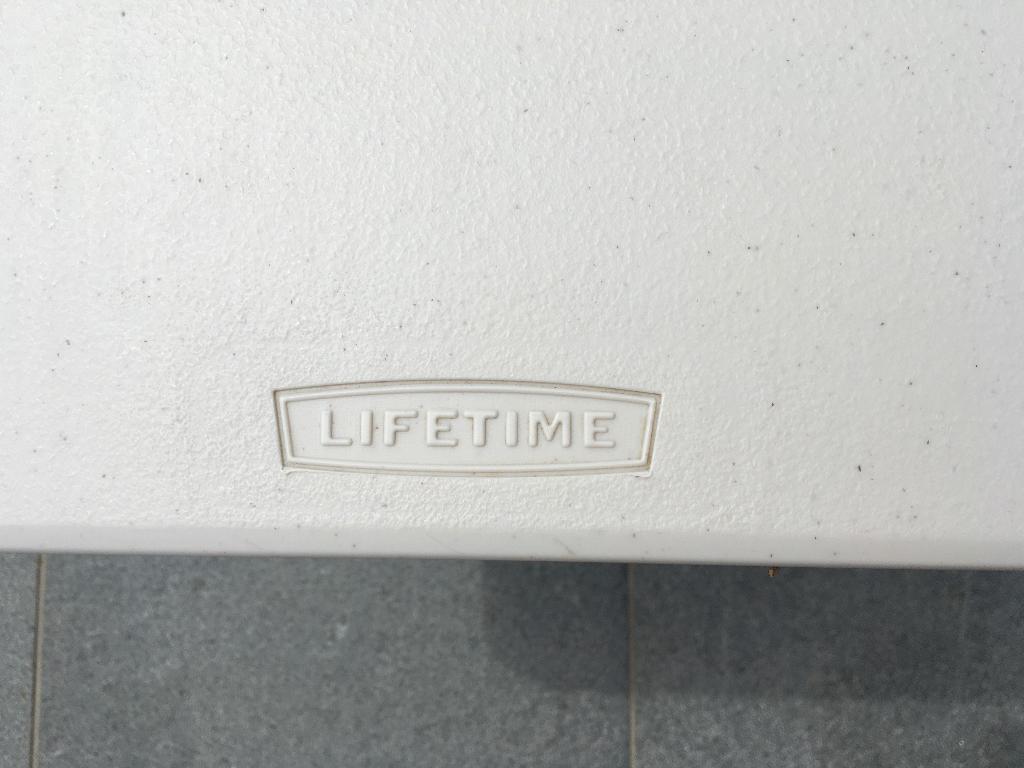 Partytafels Merk: Lifetime, Hobby en Vrije tijd, Feestartikelen | Verhuur, Zo goed als nieuw, Ophalen