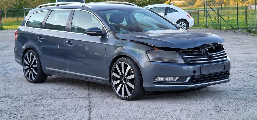 Volkswagen passat 1.6 tdi 2014, Autos, Volkswagen, Feux de virage, Boîte manuelle, Noir, 5 portes