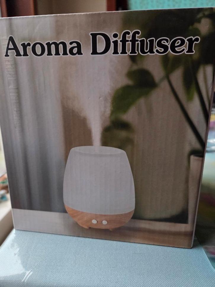 Aroma diffuser met licht €5, Electroménager, Équipement de traitement de l'air, Neuf, Humidificateur, Enlèvement
