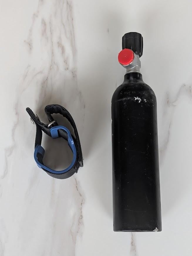 Aluminium Duikfles 0,85L – Gekeurd – droogpak/Trimix, Sports nautiques & Bateaux, Plongée, Bouteille de plongée, Enlèvement