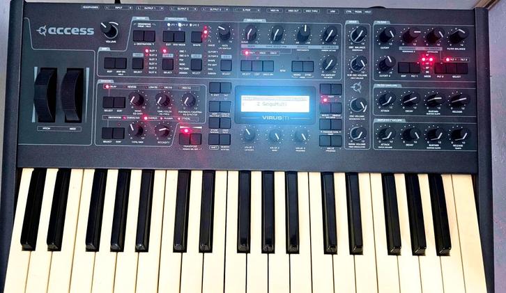 Access Virus TI2 Dark Star (virtual analog synthesizer), Muziek en Instrumenten, Synthesizers, Gebruikt, Overige aantallen, Overige merken