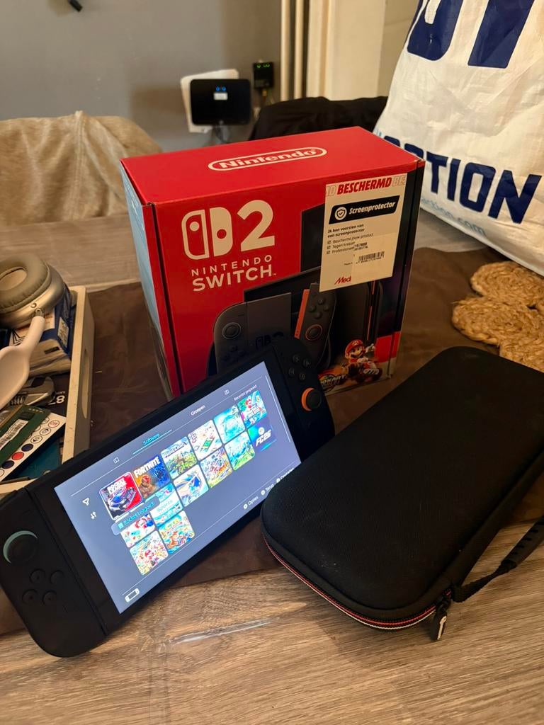 Nitendo switch 2, Games en Spelcomputers, Spelcomputers | Nintendo Switch, Zo goed als nieuw, Met games, Ophalen of Verzenden