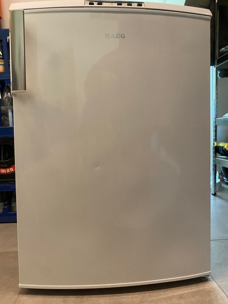 Diepvries AEG 80L, Elektronische apparatuur, Vriezers en Diepvrieskisten, Gebruikt, Minder dan 60 cm, Vrijstaand, Ophalen