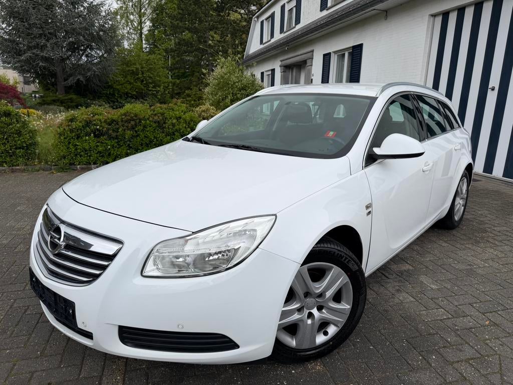 Opel Insignia Sports Tourer-Approuvé à blanc-Enparfait état!, Autos, Euro 5, Entreprise, Noir, 5 portes