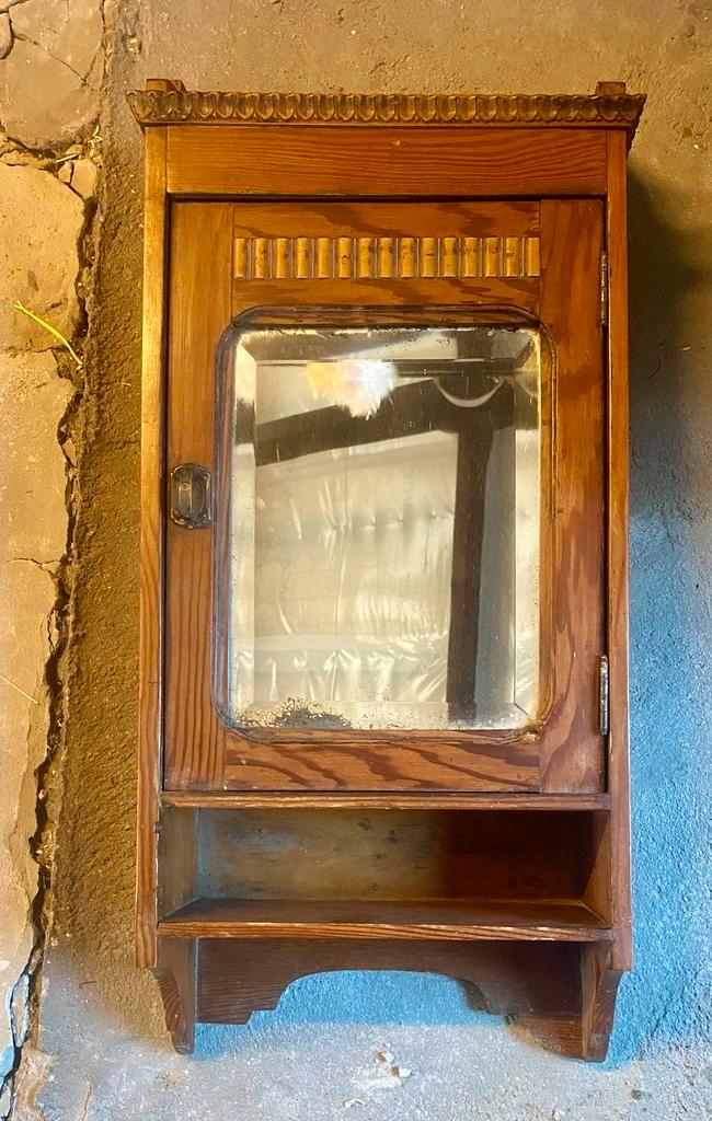 Armoire à pharmacie ancienne, Antiquités & Art, Antiquités | Miroirs, Enlèvement ou Envoi