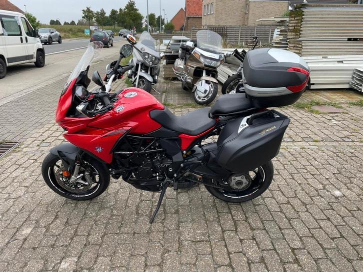 MV Agusta	Turismo Veloce 800, Motoren, Motoren | MV Agusta, Bedrijf, meer dan 35 kW, Ophalen