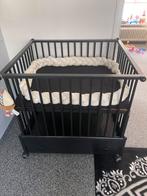 boîte noire pour bébé ou pour enfant réglable en hauteur, Enfants & Bébés, Enlèvement, Comme neuf, Carré, Tiroir