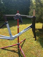 Pinarello Dogma F carbon frame, Fietsen en Brommers, Fietsen | Racefietsen, Carbon