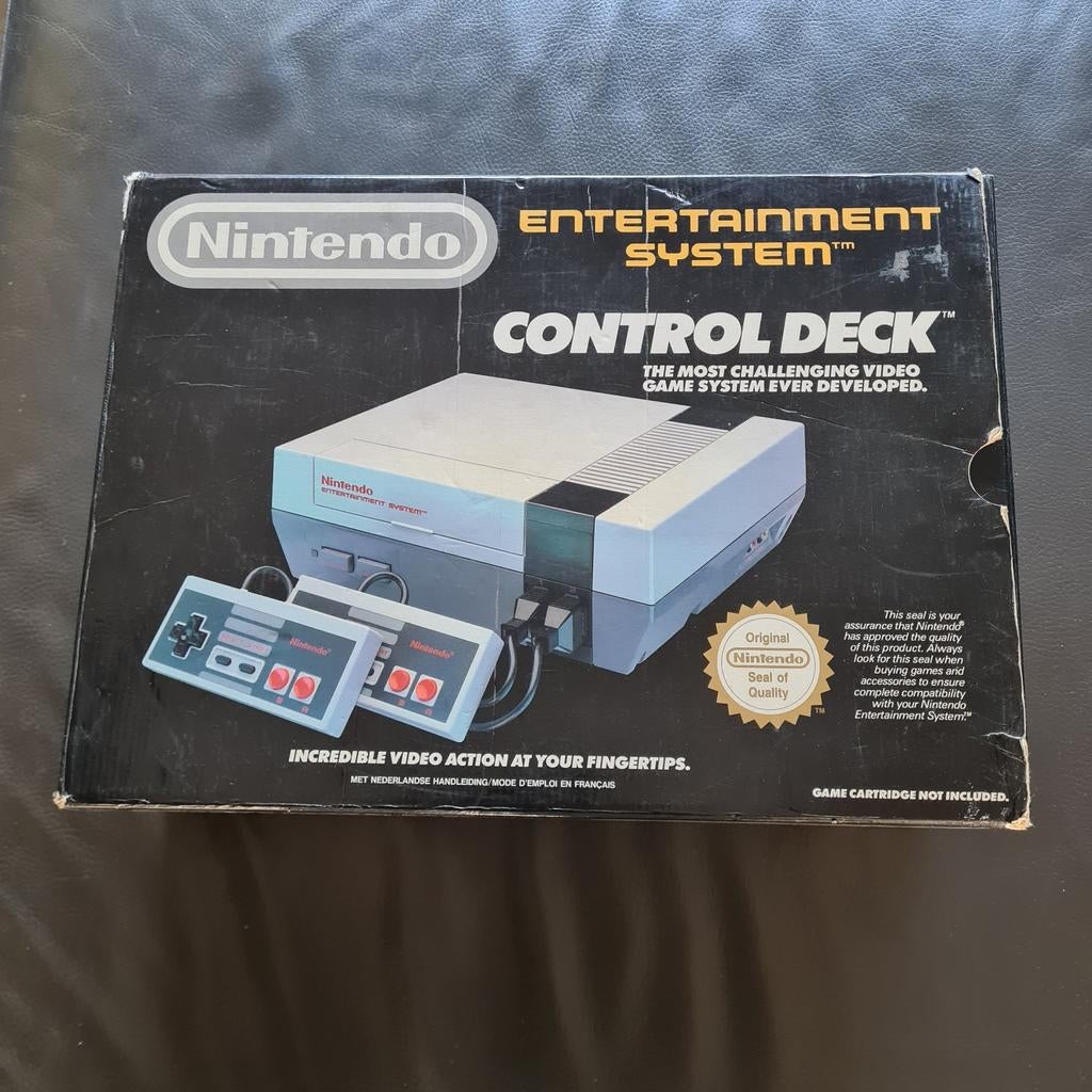 Deck de contrôle Nintendo News, Consoles de jeu & Jeux vidéo, Enlèvement ou Envoi, Utilisé, Avec 2 manettes