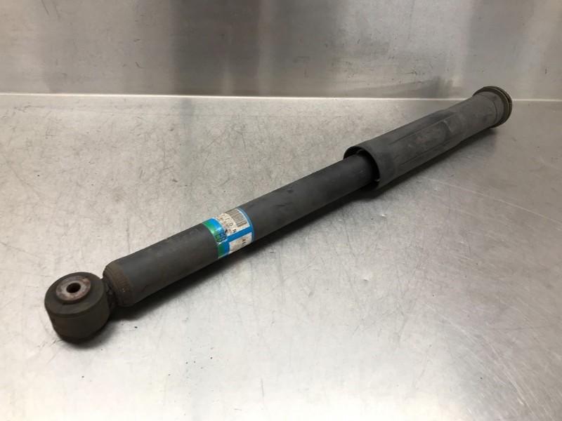 SCHOKBREKER RECHTS ACHTER Toyota Urban Cruiser, Gebruikt, Toyota