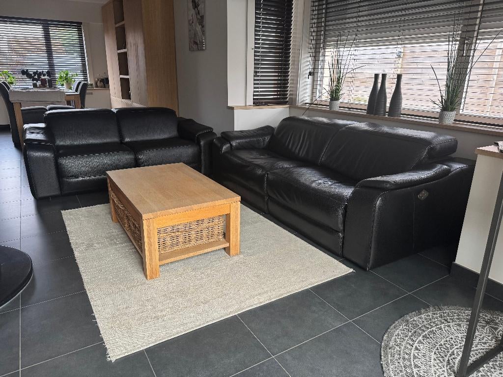 Salon zwart leder, Ophalen, Gebruikt, 150 tot 200 cm, Rechte bank