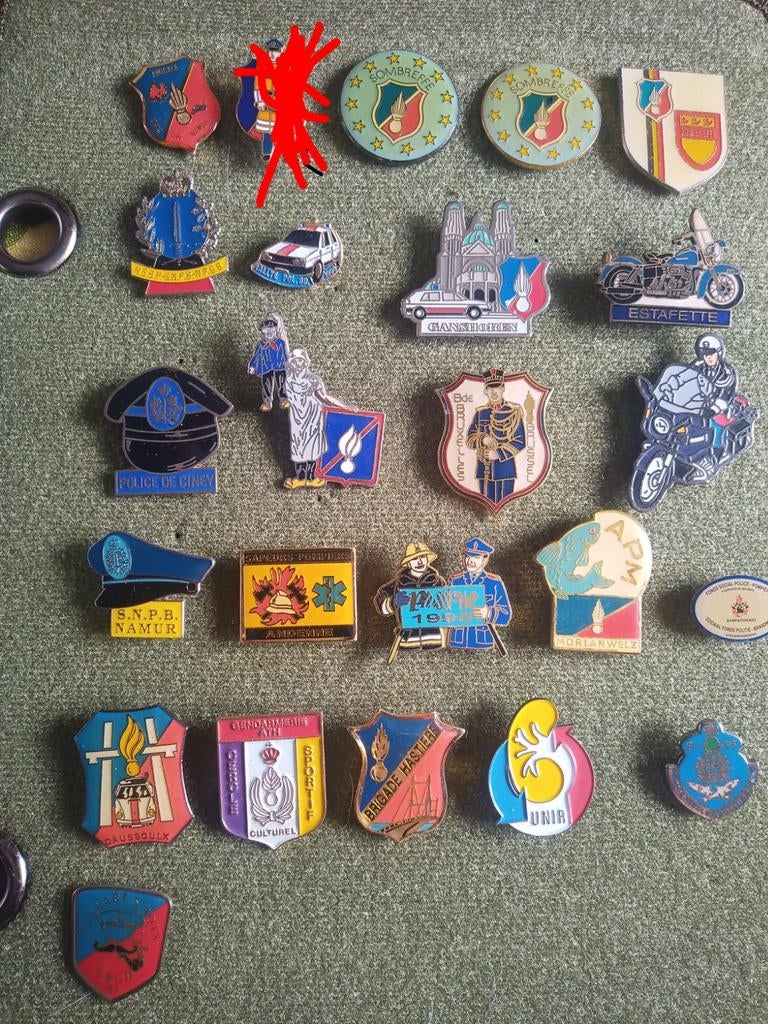 Police ‍️ Gendarmerie  lot de p'ins ou à la pièce, Collections, Enlèvement ou Envoi, Gendarmerie, Emblème ou Badge