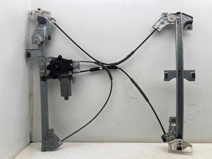 Mécanique vitre 2portes avant droite d'un Peugeot Partner, -, 3 mois de garantie, Utilisé, -