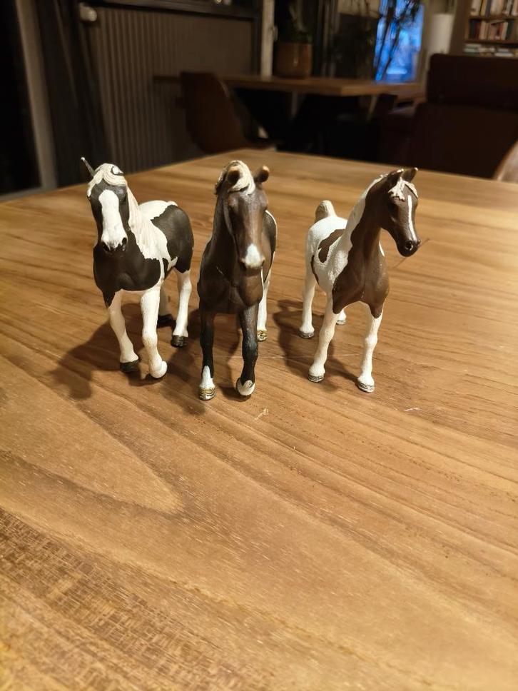 Mooie Schleich Paarden, Enfants & Bébés, Jouets | Autre, Comme neuf, Garçon ou Fille, Enlèvement ou Envoi