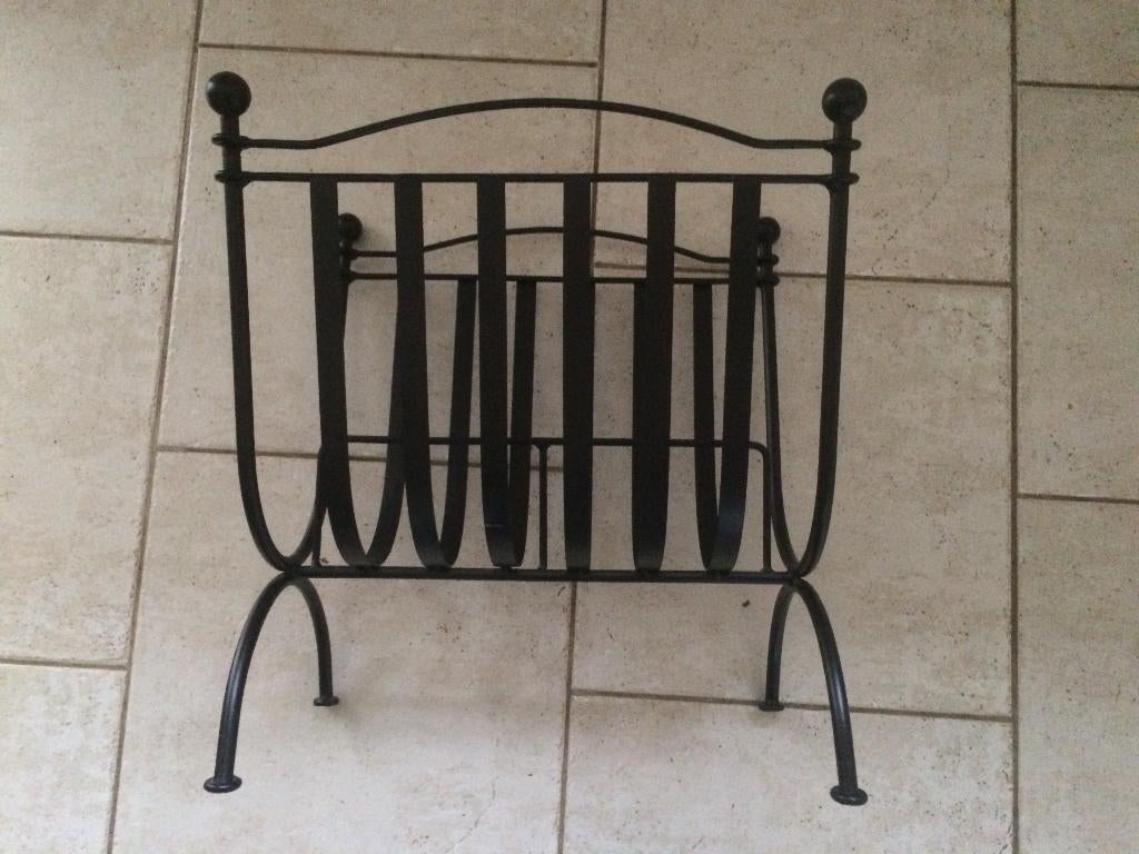 Journaux/revues/porte-libraires/étagère en bois en fer forgé, Maison & Meubles, Accessoires pour la Maison | Porte-journaux & Porte-revues