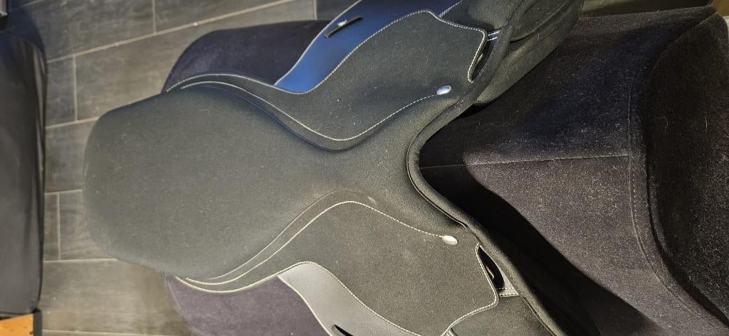 Wintec pony zadel 16 inch, Dieren en Toebehoren, Paarden en Pony's | Zadels, Nieuw, Recreatie, Ophalen of Verzenden