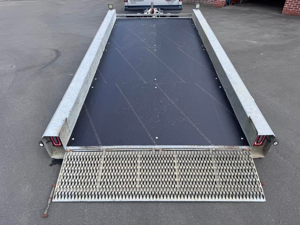 Kantelbare machinetransporter of autotrailer, Ophalen, Gebruikt