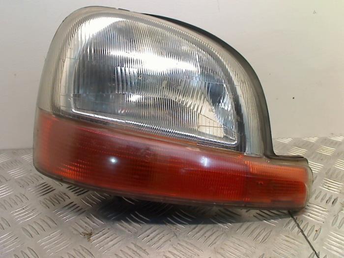 Phare droit d'un Renault Kangoo, Autos : Pièces & Accessoires, Éclairage, Renault, Utilisé, 3 mois de garantie, Enlèvement ou Envoi