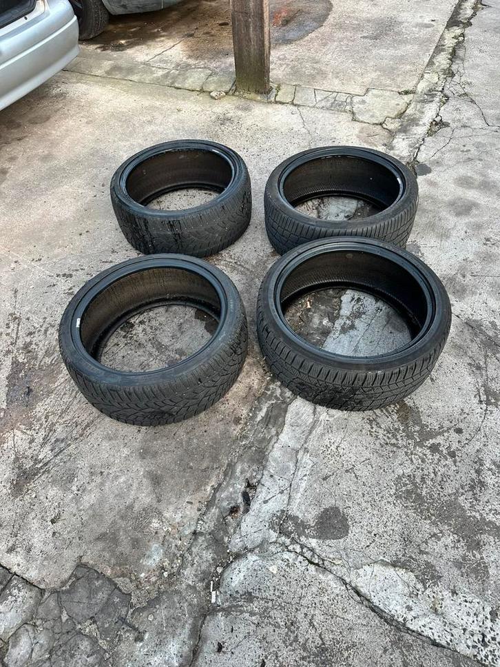 4 pneus Continental 255 35 19 TRES BON ETAT, Autos : Divers, Pièces de sport automobile, Comme neuf, Enlèvement