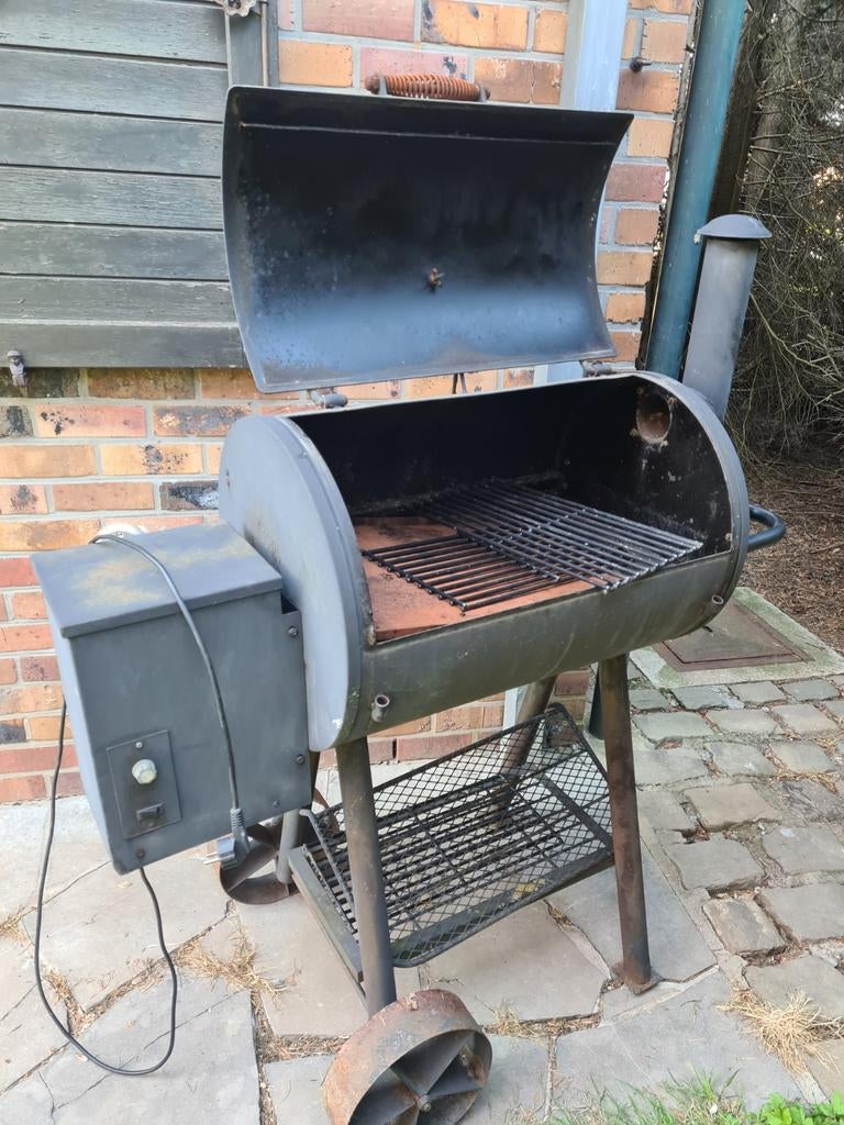 fumoir a viande fonctionne 20€ à venir chercher, Jardin & Terrasse, Enlèvement