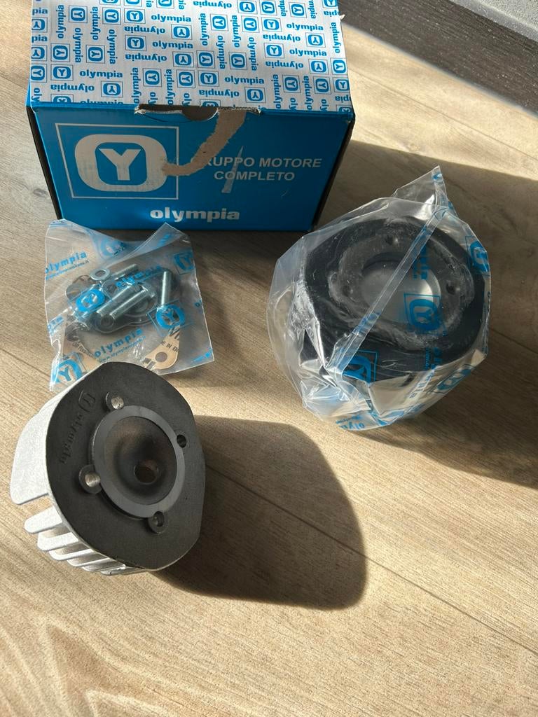 Piece moteur vespa 50, Enlèvement, Neuf, Pièces Oldtimer ou Ancêtre