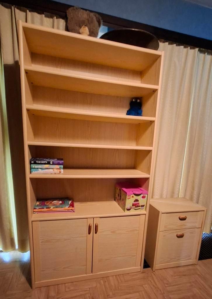 Slaapkamerkast met nachtkastje in licht grenen hout, Huis en Inrichting, Slaapkamer | Nachtkastjes, Hout, Ophalen