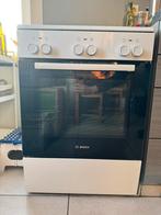 Elektrisch fornuis - Bosch, Elektronische apparatuur, Fornuizen, Ophalen, Gebruikt, 4 kookzones, Vrijstaand