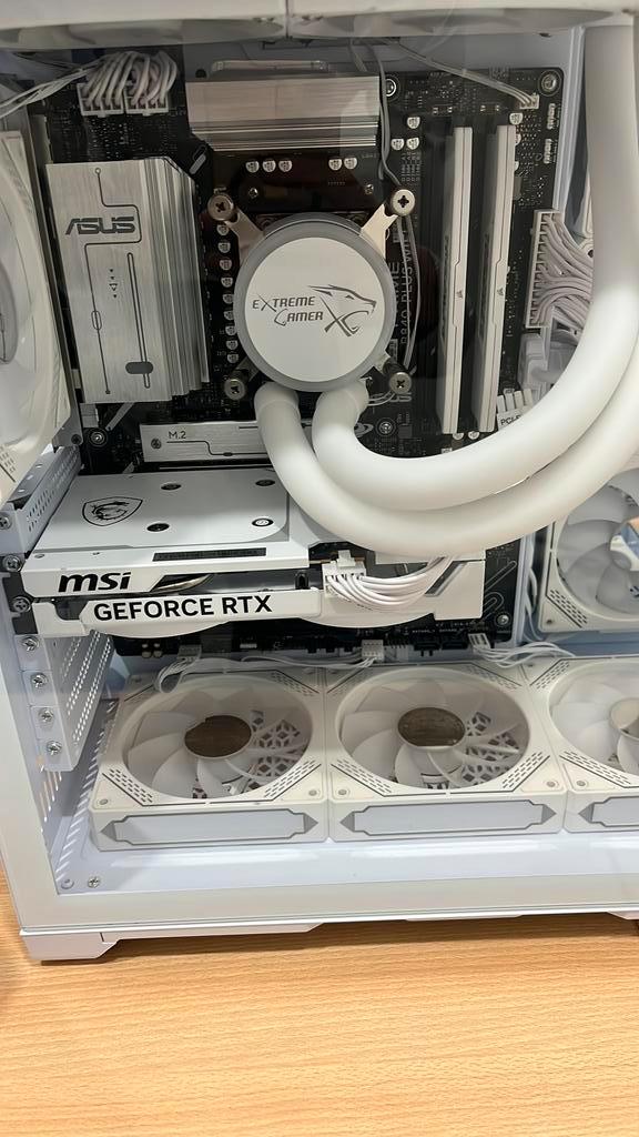 vend carte graphique 5060 ventus white, Computers en Software, Processors, Nieuw, Ophalen