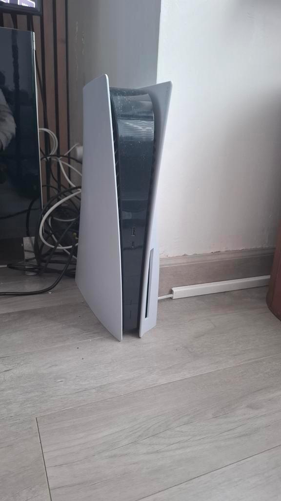 Ps5 + controller + game headset, Games en Spelcomputers, Spelcomputers | Sony PlayStation 5, Gebruikt, Playstation 5, Ophalen