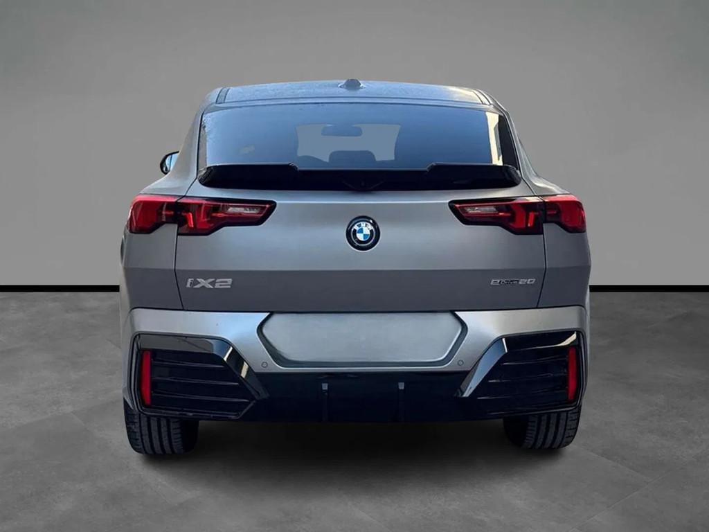 BMW X2 iX2 M-Sport Pro,Panodak,Elektr zetels,Memory,360°cam, Autos, Argent ou Gris, 2460 kg, Entreprise, Alcantara