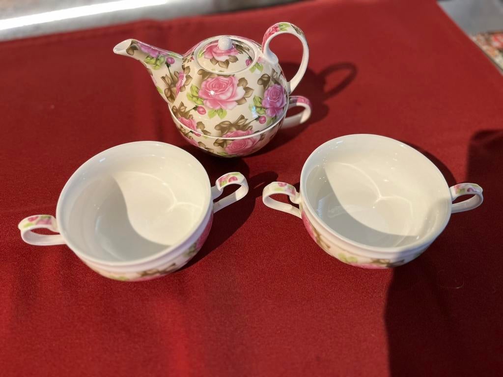 Service à thé en porcelaine Bone China État neuf, Enlèvement ou Envoi