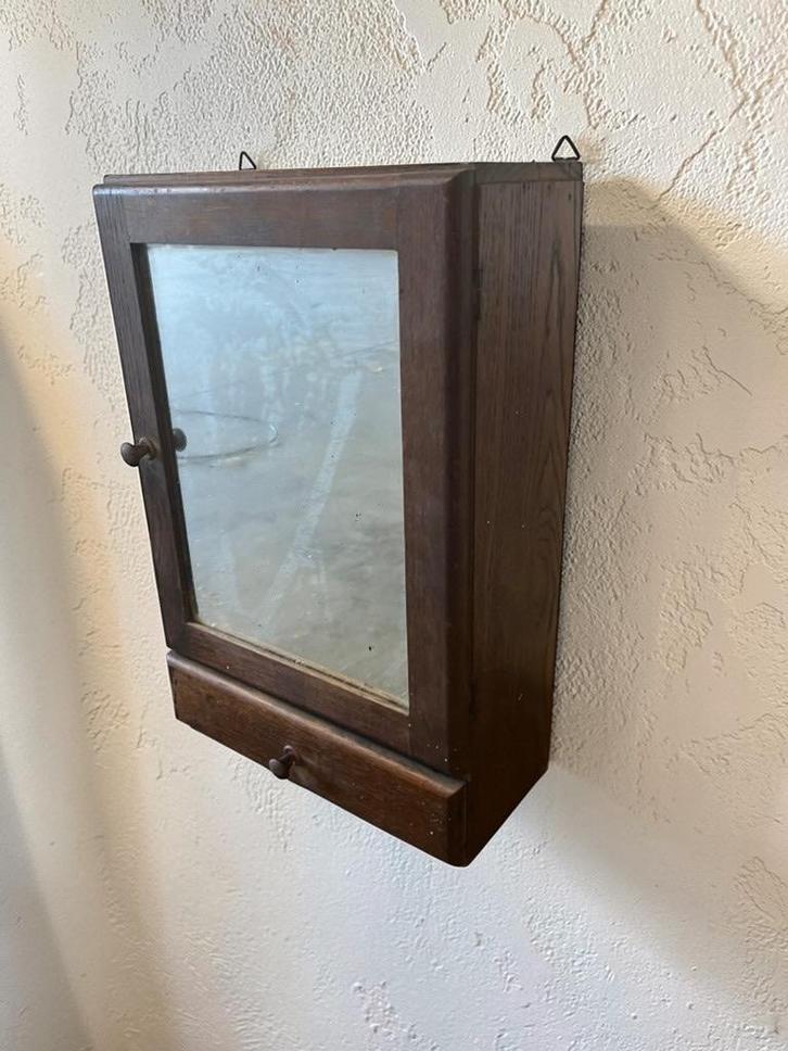vintage houten wandkastje / muurkastje met spiegel, Antiek en Kunst, Curiosa en Brocante, Ophalen