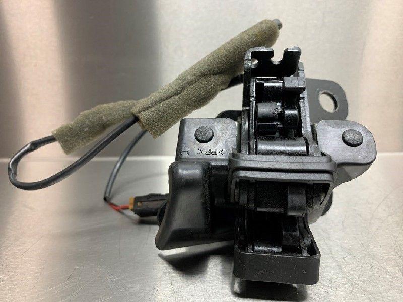 SERRURE DE PORTE RODS ARRIÈRE DROIT Nissan Navara (D40), Autos : Pièces & Accessoires, Autres pièces automobiles, Nissan, Utilisé