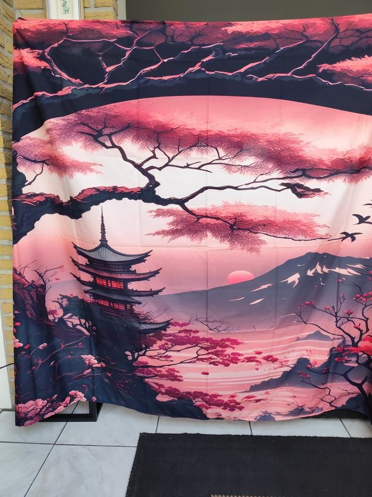 Wanddoek uit polyester met Aziatische print., Ophalen