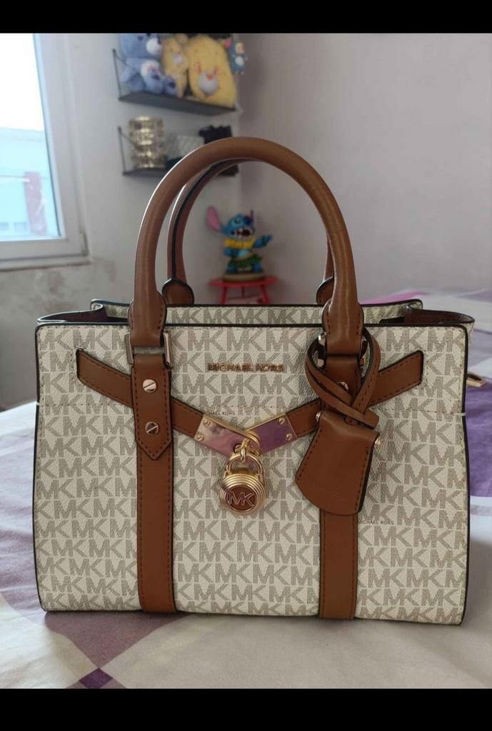 Michael Kors handtas, Ophalen, Handtas