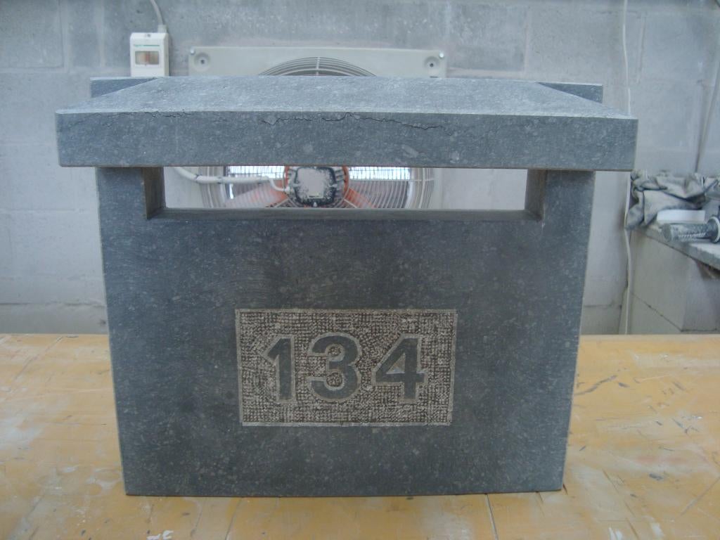 Boîtes aux lettres en pierre bleue, Neuf, Encastré, Pierre, Enlèvement