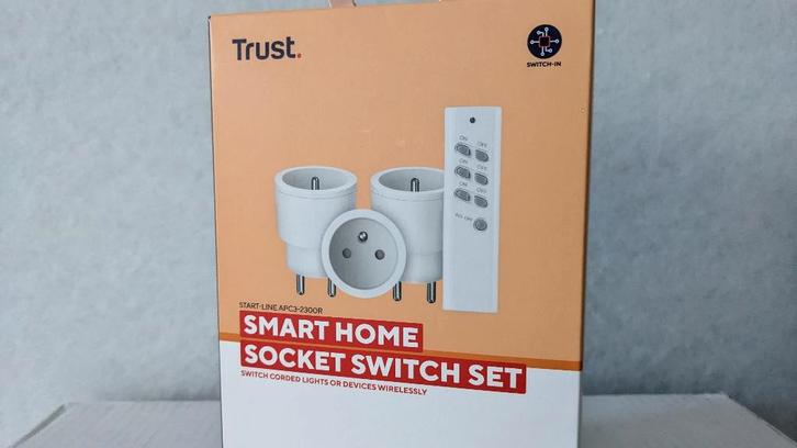 NOUVEAU lot de 3 prises Smarthome avec télécommande, Bricolage & Construction, Électricité & Câbles, Neuf, Interrupteur, Interrupteur