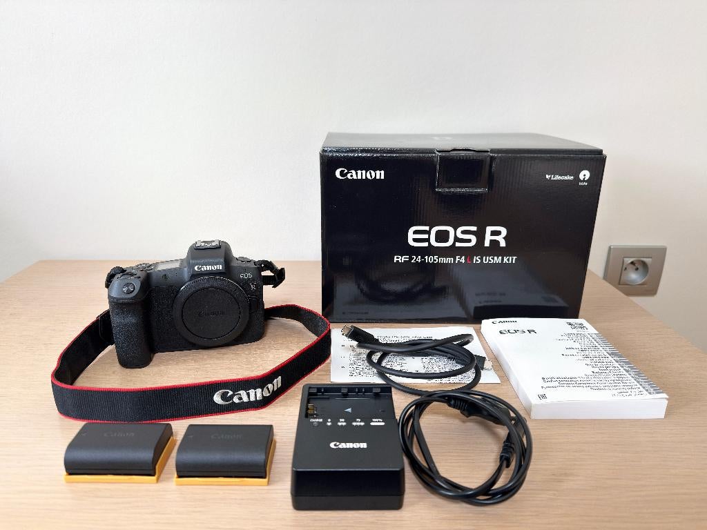Canon EOS R camera inclusief toebehoren. NIEUW < 1000 clicks, 30 Megapixel, Spiegelreflex, Canon, Ophalen of Verzenden